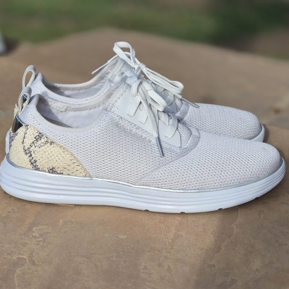 Cole hann grand sport journey sneaker White snakeskin silver size 9 women's - Picture 11 of 13
